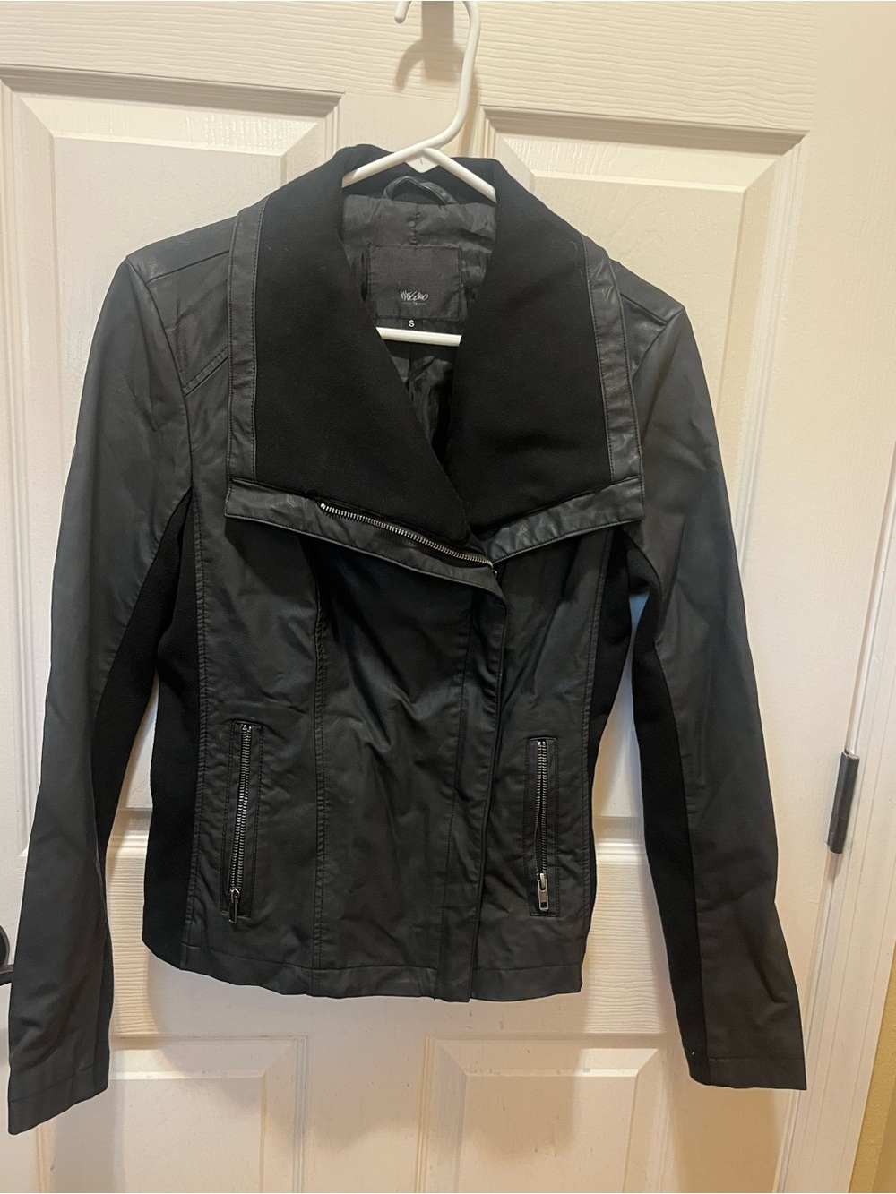 Women’s Moto Motorcycle Biker Jacket Black Coat Jacket Size 8 Mossimo